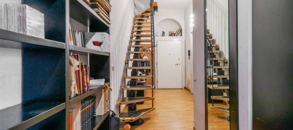 Apartamento de 4 dormitorios en Milan, Italy No. 351631 2