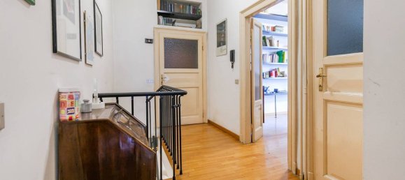 Apartamento de 4 dormitorios en Milan, Italy No. 351631 22