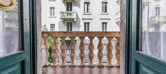 Apartamento de 4 dormitorios en Milan, Italy No. 351631 26