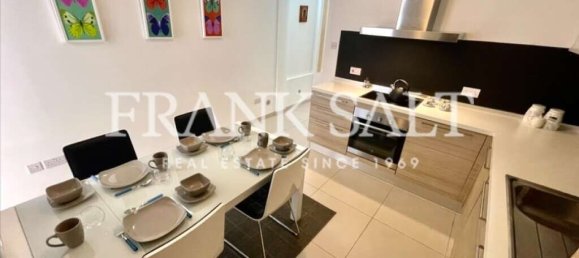 2 bedrooms Townhouse in Sliema, Malta No. 8779 5