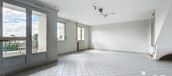 3 Schlafzimmer Doppelhaus in Charge, France, Nr. 326911 2