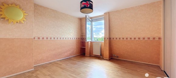 3 Schlafzimmer Doppelhaus in Charge, France, Nr. 326911 10