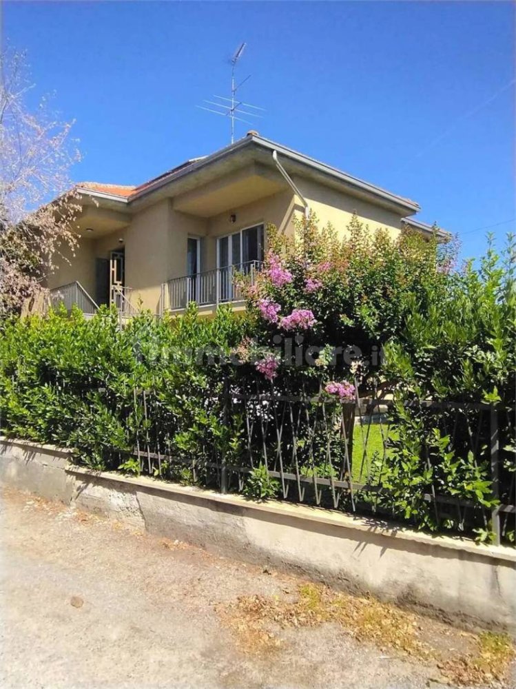 8 chambres Villa à Tortona, Italy No. 346555