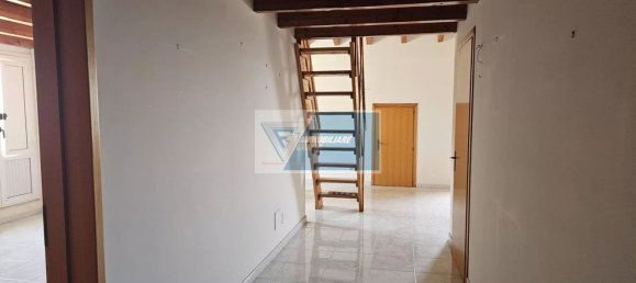 2 chambres Appartement à Floridia, Italy No. 323320 4