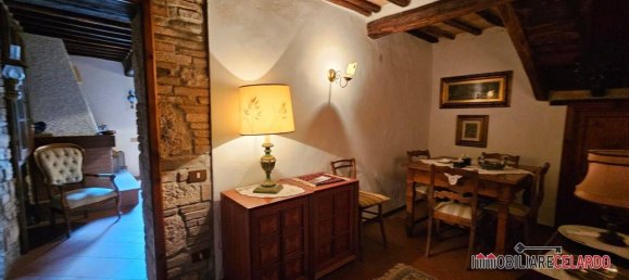 4 Schlafzimmer Wohnung in Casole d'Elsa, Italy, Nr. 49306 9