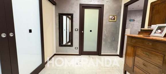 3غرفة شقة في Turin, Italy رقم 52069 10