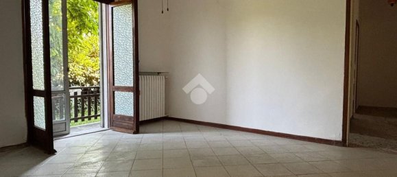 5 rooms Apartment in Suzzara, Italy No. 271700 12