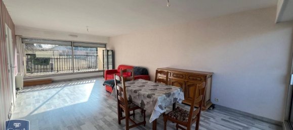 1 bedroom Apartment in Alencon, France No. 356650 2