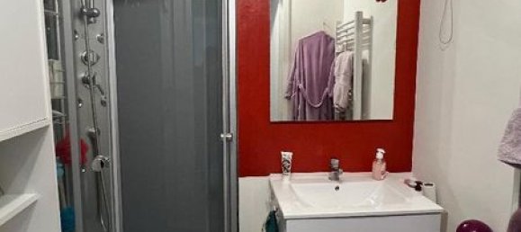 1 bedroom Apartment in Alencon, France No. 356650 4