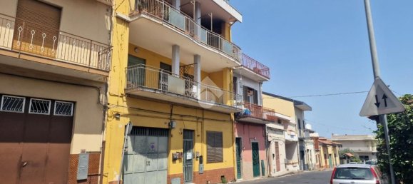 2 bedrooms Apartment in Aci Sant'Antonio, Italy No. 338684 3