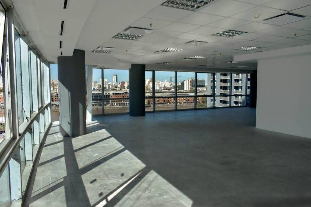 600m² Office in Buenos Aires, Argentina No. 105013