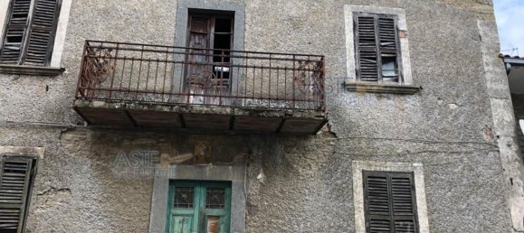 11 rooms House in Viterbo, Italy No. 32214 8