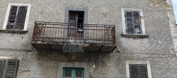 11 rooms House in Viterbo, Italy No. 32214 2