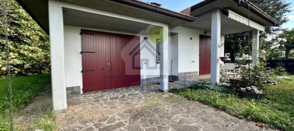 3 Schlafzimmer Villa in Grumello Cremonese ed Uniti, Italy, Nr. 356838 16