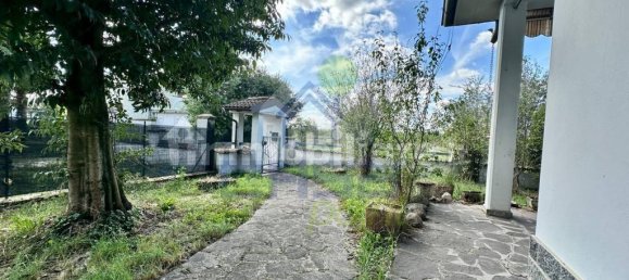 3 Schlafzimmer Villa in Grumello Cremonese ed Uniti, Italy, Nr. 356838 22