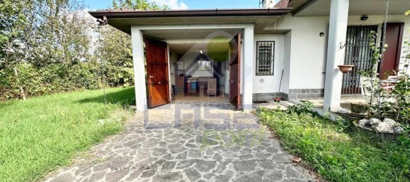 3 Schlafzimmer Villa in Grumello Cremonese ed Uniti, Italy, Nr. 356838 14