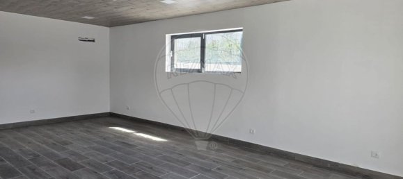 331m² Warehouse in Belmonte, Portugal No. 78055 3