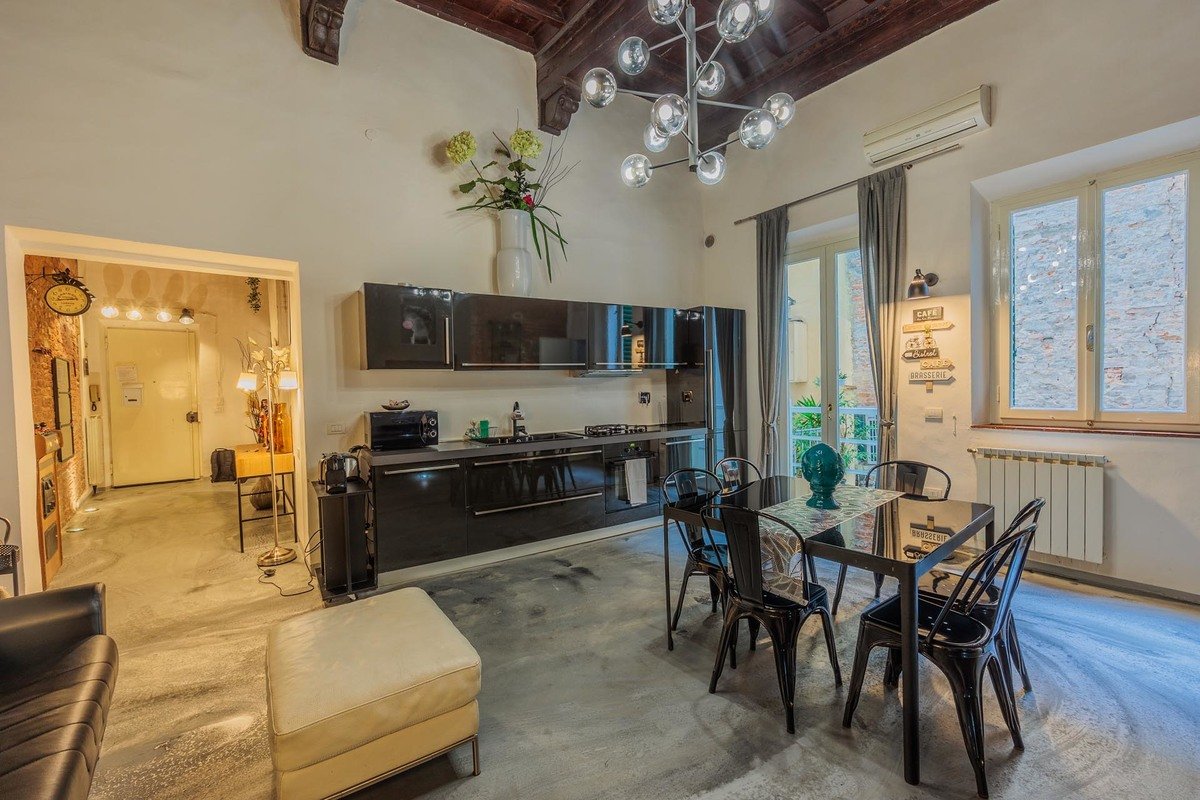 3 bedrooms Apartment in Florence, Italy No. 234716