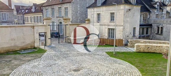Duplex T2 em Senlis, France N.º 83213 10