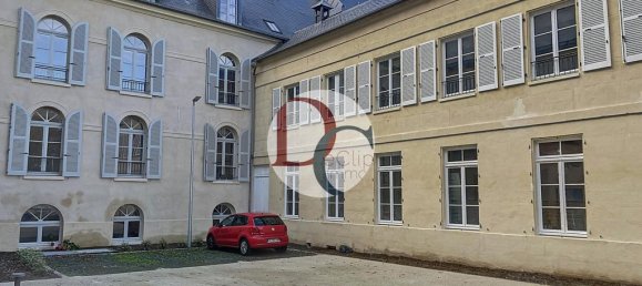 Duplex T2 em Senlis, France N.º 83213 11