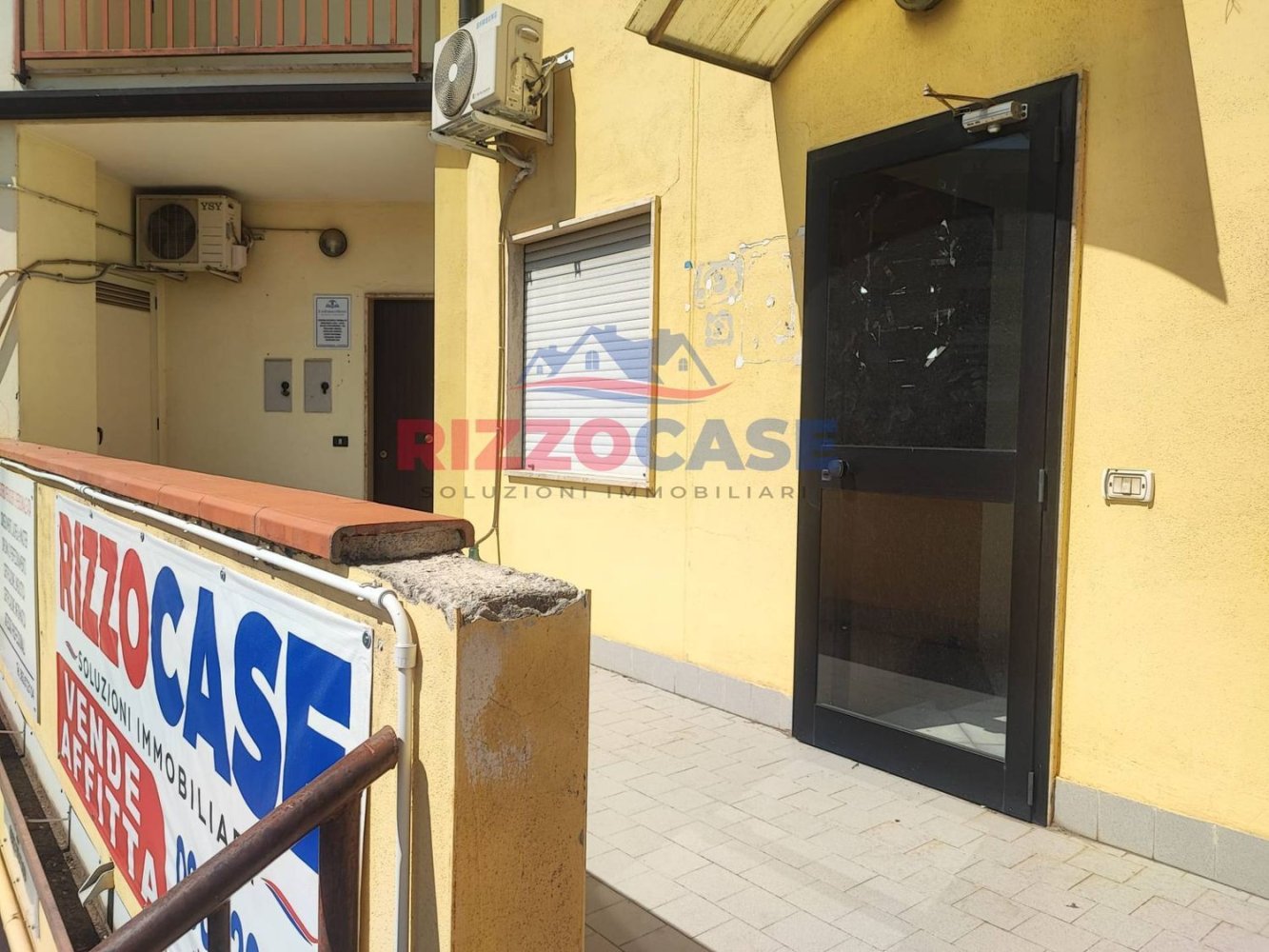 110m² Office in Corigliano Rossano, Italy No. 118732