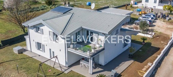 3 bedrooms Villa in Artena, Italy No. 132341 3