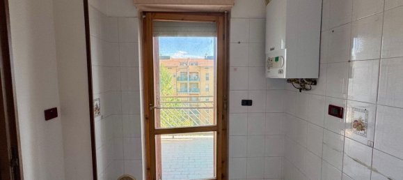 4 Schlafzimmer Wohnung in Avezzano, Italy, Nr. 345292 4