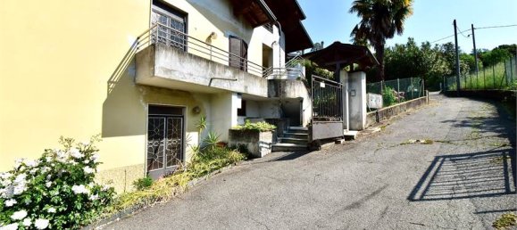 10-Zimmer Villa in Capiago Intimiano, Italy, Nr. 378790 4