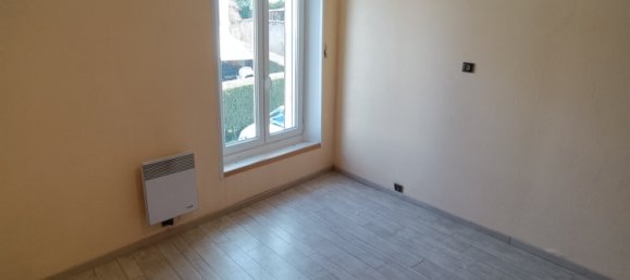 3 bedrooms House in Coincy, France No. 155906 14