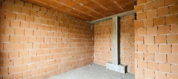 8غرفة منزل في Casei Gerola, Italy رقم 5614 4