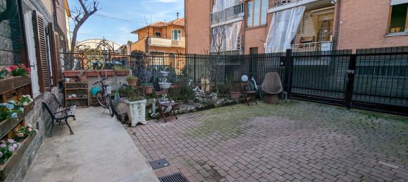 4 bedrooms House in Poirino, Italy No. 317219 2