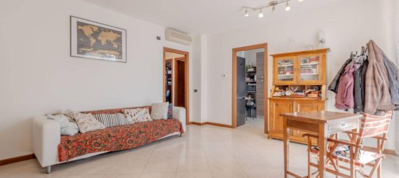 3 rooms Apartment in Dresano, Italy No. 37681 2