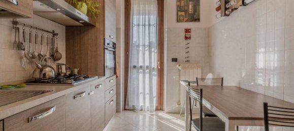 3 rooms Apartment in Dresano, Italy No. 37681 7