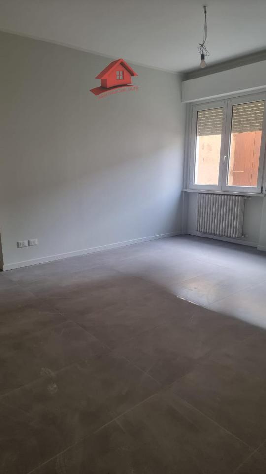 Apartamento de 3 habitaciónes en Fontanella, Italy No. 34256