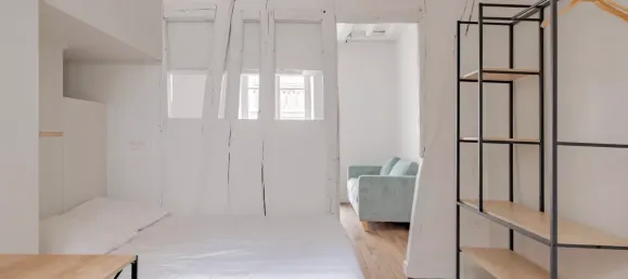 1 bedroom Apartment in Paris, France No. 164491 4