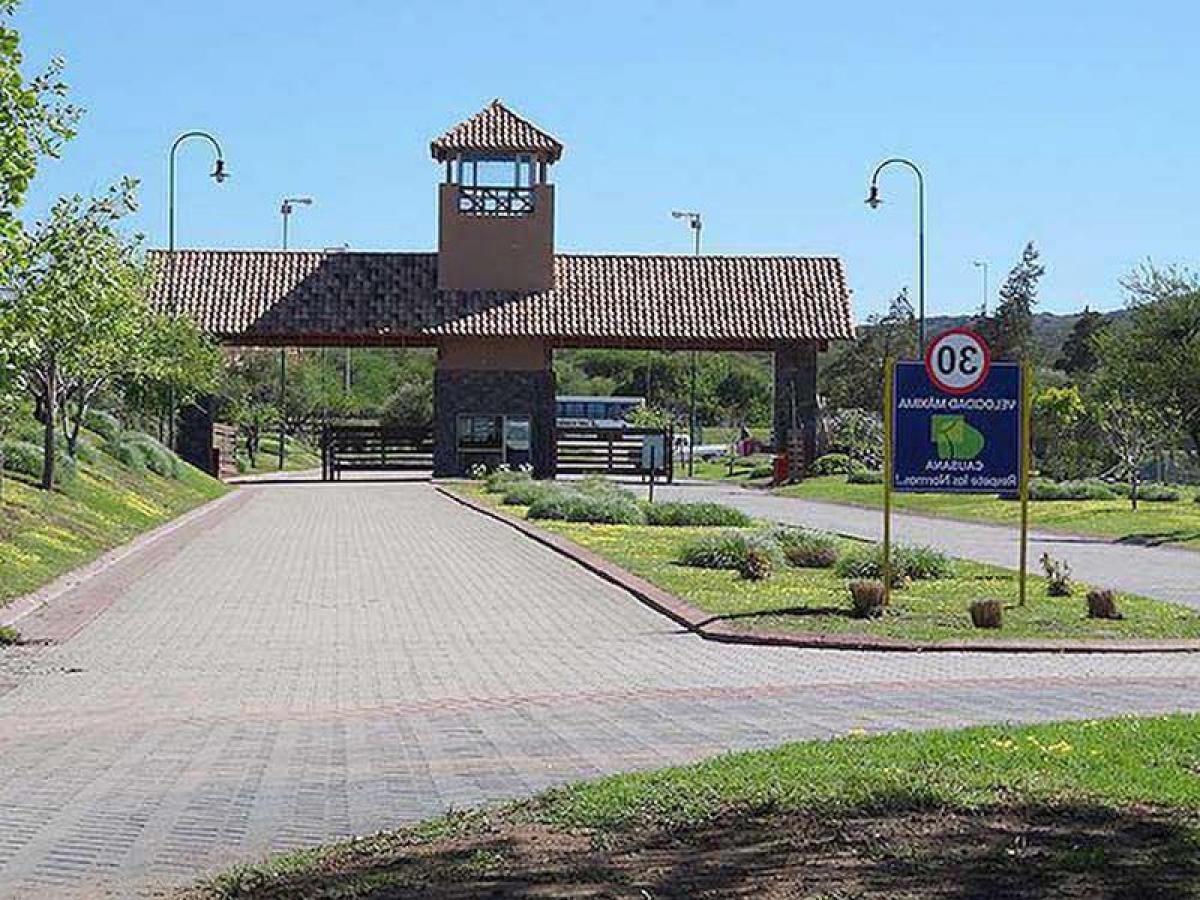  قطعة أرض في Cordoba, Argentina رقم 35878