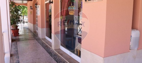 102m² Warehouse in Quarteira, Portugal No. 68018 8