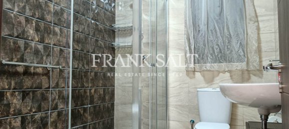 Apartamento de 2 dormitorios en Msida, Malta No. 9770 12