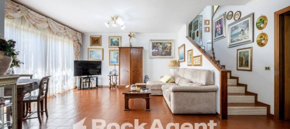 Villa de 3 dormitorios en Rome, Italy No. 209158 7