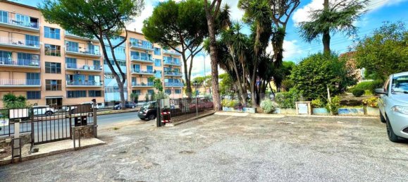 2 bedrooms Apartment in Rome, Italy No. 323646 5