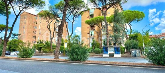2 bedrooms Apartment in Rome, Italy No. 323646 2