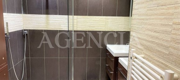 Casa de 6 dormitorios en Pontault-Combault, France No. 187674 6