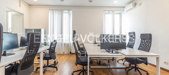 7 bedrooms Apartment in Rome, Italy No. 58717 10