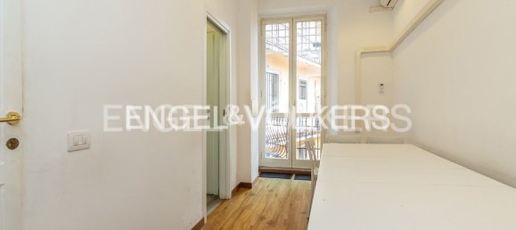 7 bedrooms Apartment in Rome, Italy No. 58717 6