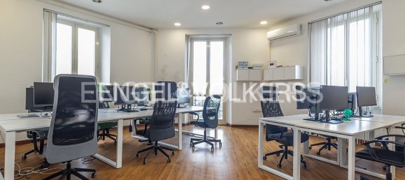 7 bedrooms Apartment in Rome, Italy No. 58717 9