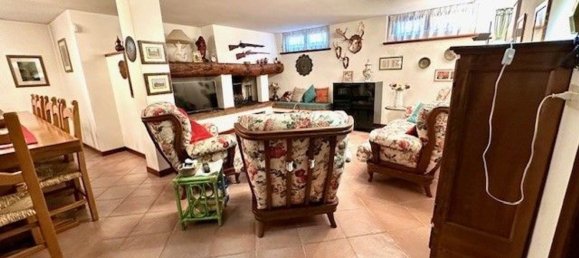 8 bedrooms Villa in Massarosa, Italy No. 317197 25