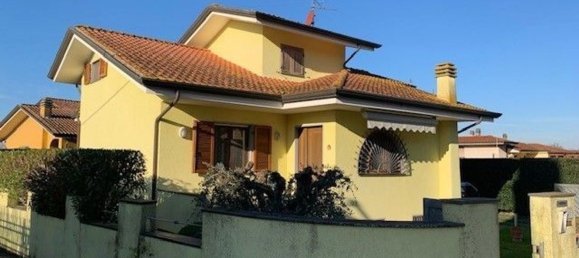 8 bedrooms Villa in Massarosa, Italy No. 317197 4