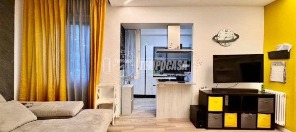 2 bedrooms Apartment in Bologna, Italy No. 363788 2
