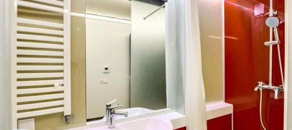 Studio in Reims, France No. 80980 3