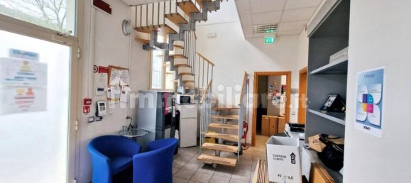 534m² Office in Forlì, Italy No. 317466 10